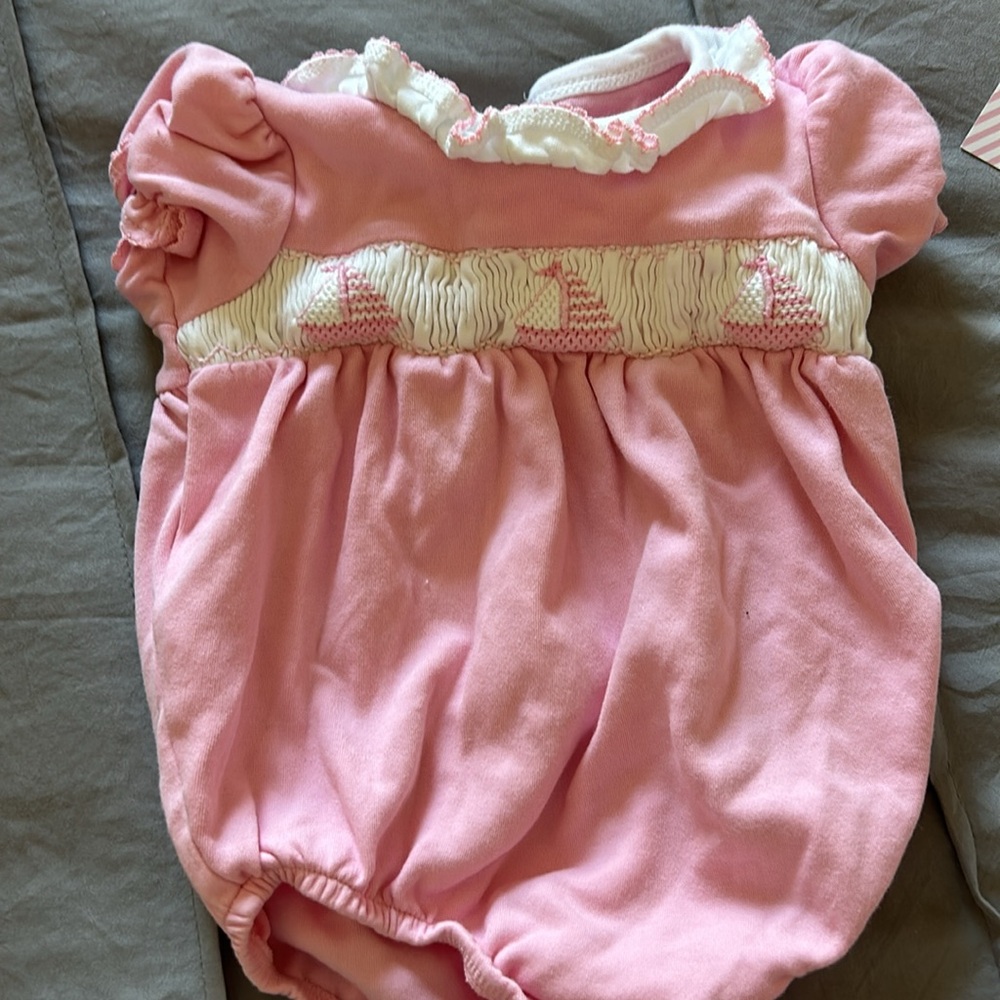Nantucket kids Pink and White Baby Romper Set (4 pieces plus hat) - Picture 2 of 5
